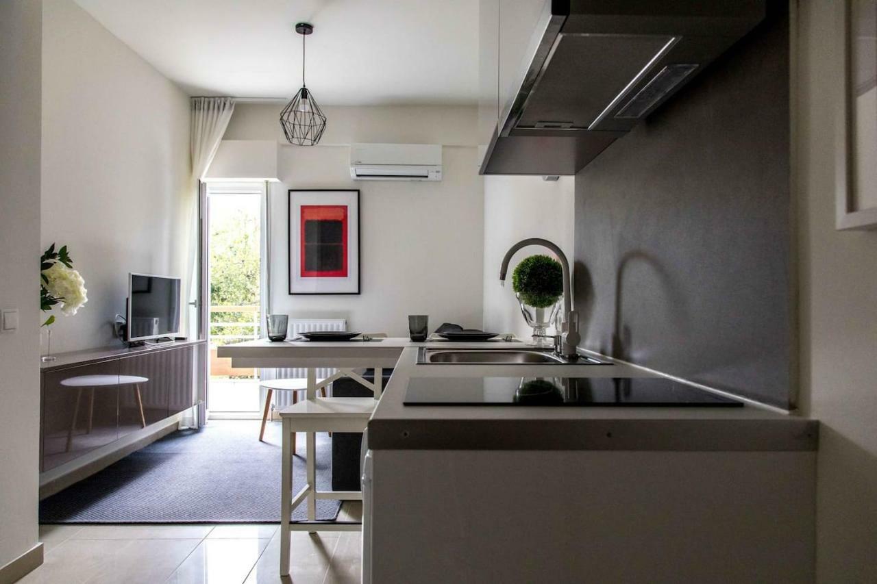 The Corner Suite In Historical Center เทสซาโลนิกิ ภายนอก รูปภาพ